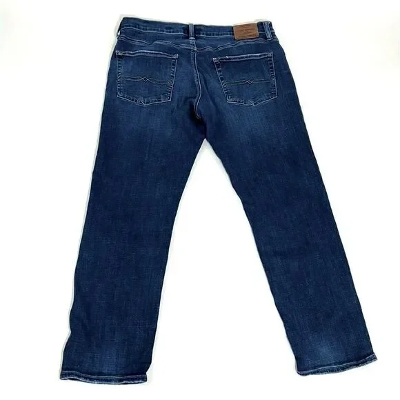 Lucky Brand 221 Straight Leg Jeans - Picture 11 of 11